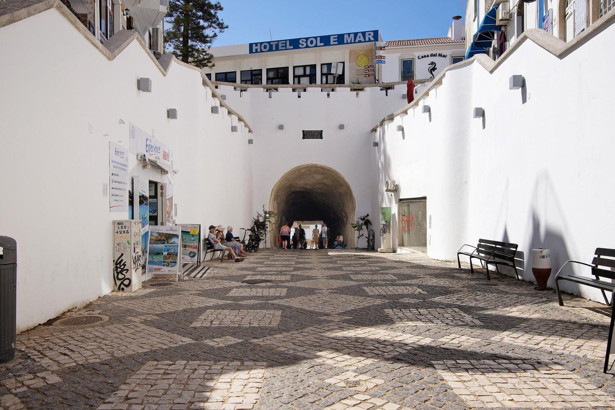 Hanna'S Sunny Apartment Albufeira Bagian luar foto