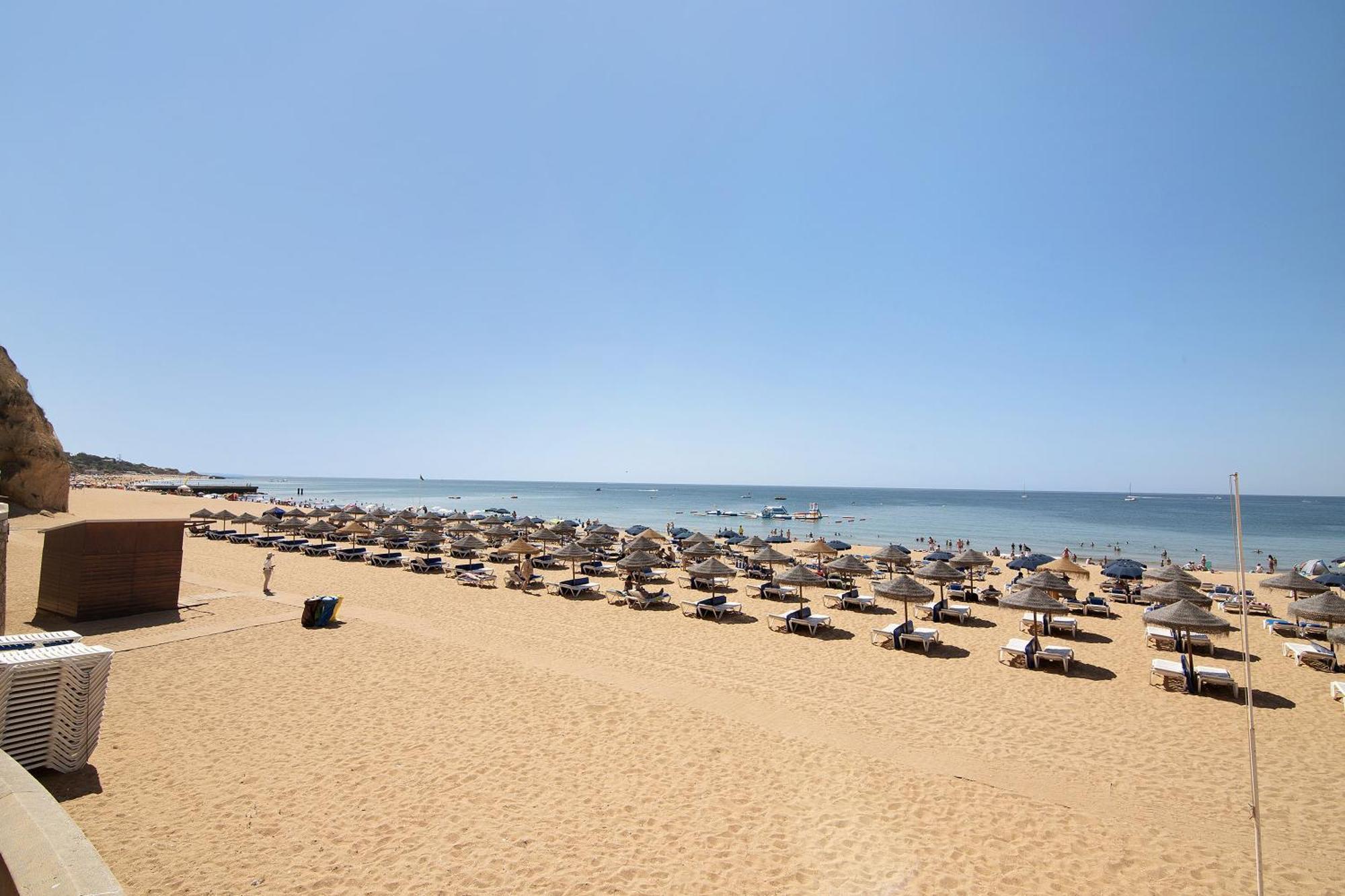 Hanna'S Sunny Apartment Albufeira Bagian luar foto